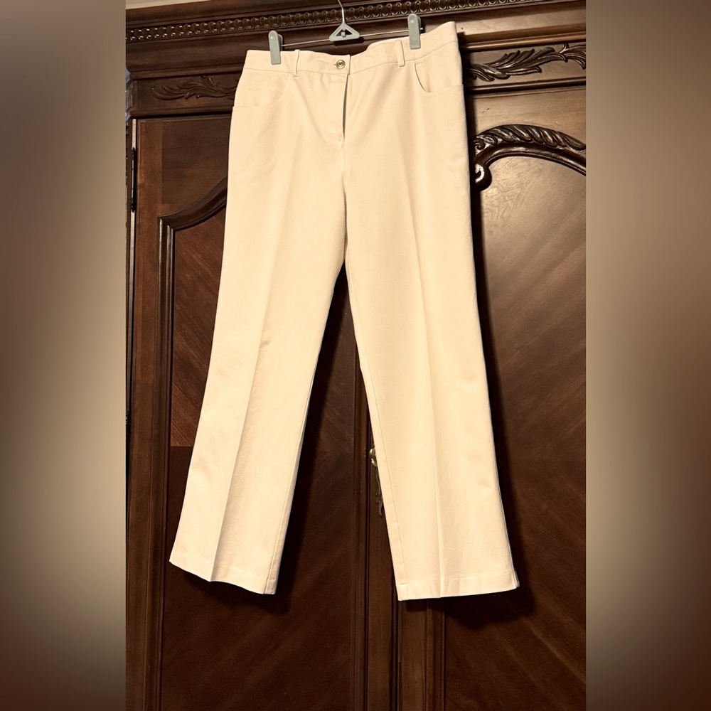 St John Sport white pants